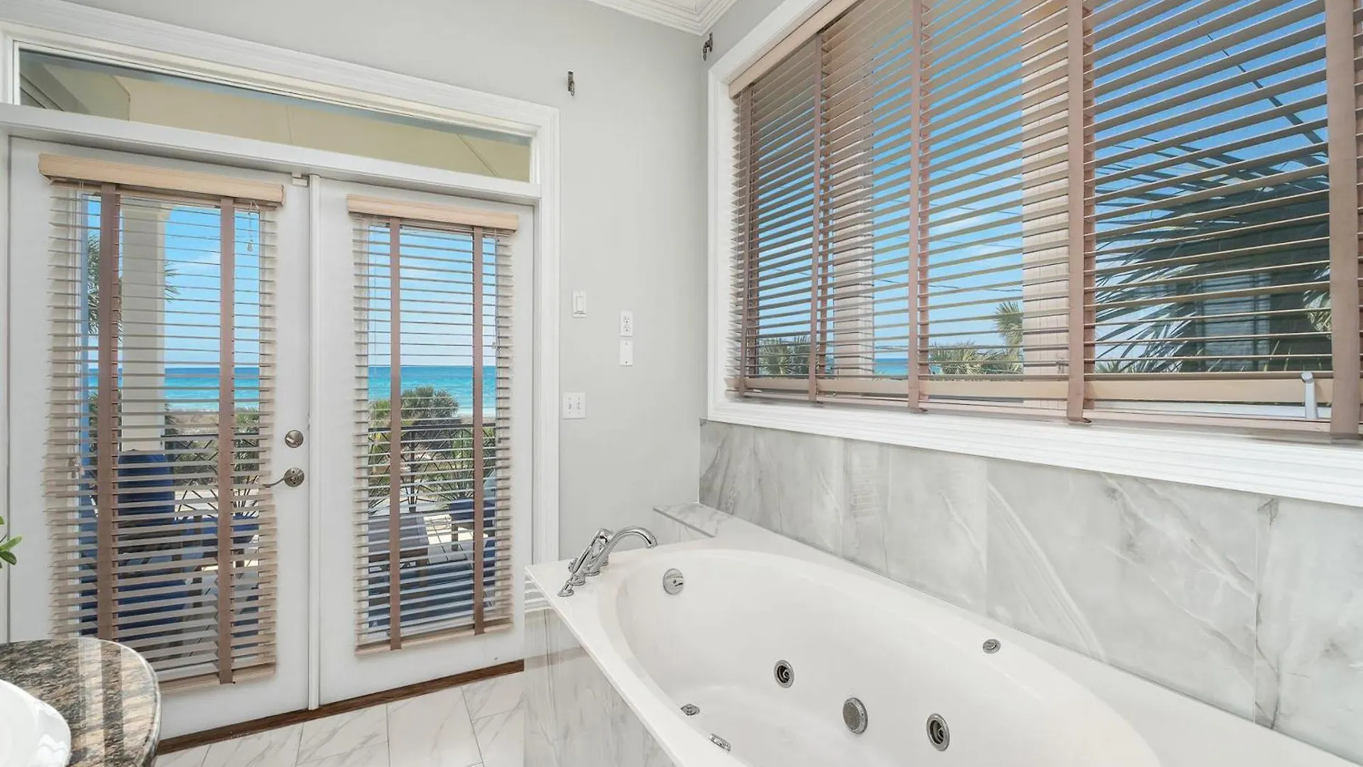 Private Paradise On Front Beach Rd Panama City Beach Holiday home